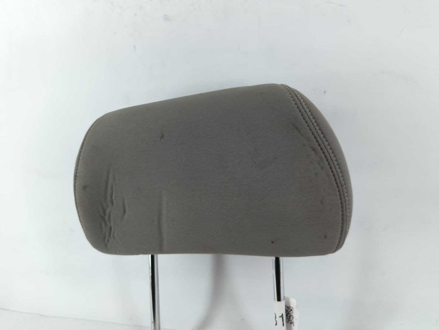 2008-2009 Saturn Aura Headrest Head Rest Rear Seat Fits Fits 2008 2009 OEM Used Auto Parts - Oemusedautoparts1.com