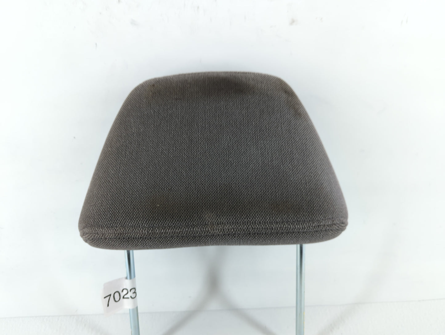 2002-2005 Chevrolet Malibu Headrest Head Rest Front Driver Passenger Seat Fits Fits 2002 2003 2004 2005 OEM Used Auto Parts - Oemusedautoparts1.com