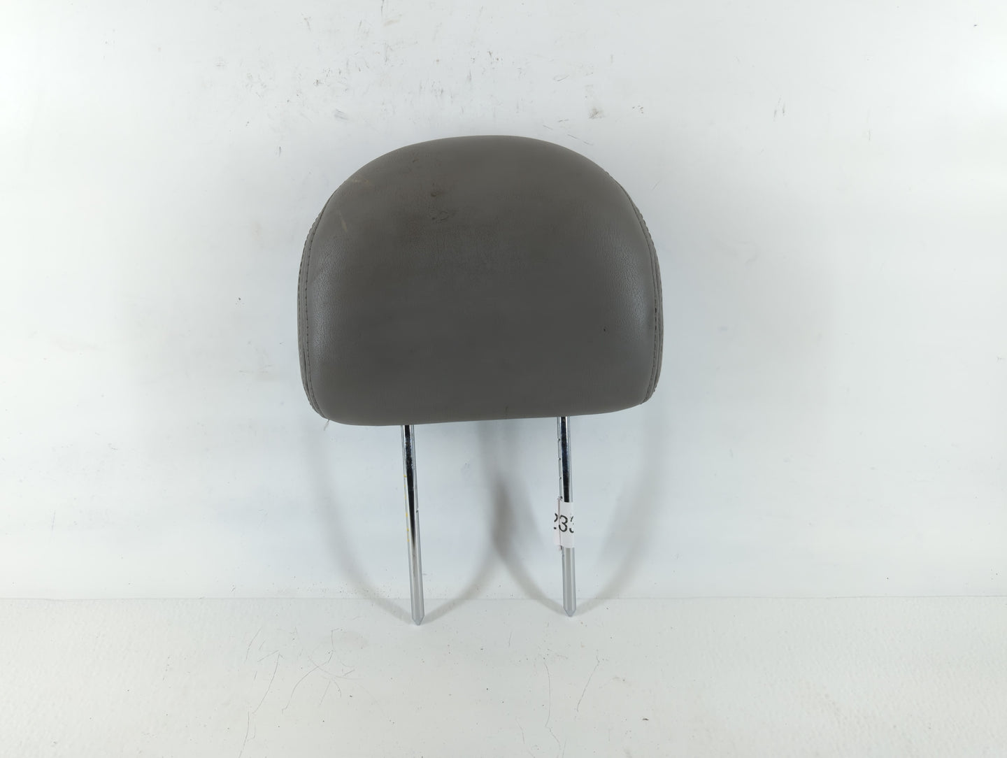 2002-2007 Saturn Vue Headrest Head Rest Front Driver Passenger Seat Fits Fits 2002 2003 2004 2005 2006 2007 OEM Used Auto Parts - Oemusedautoparts1.com