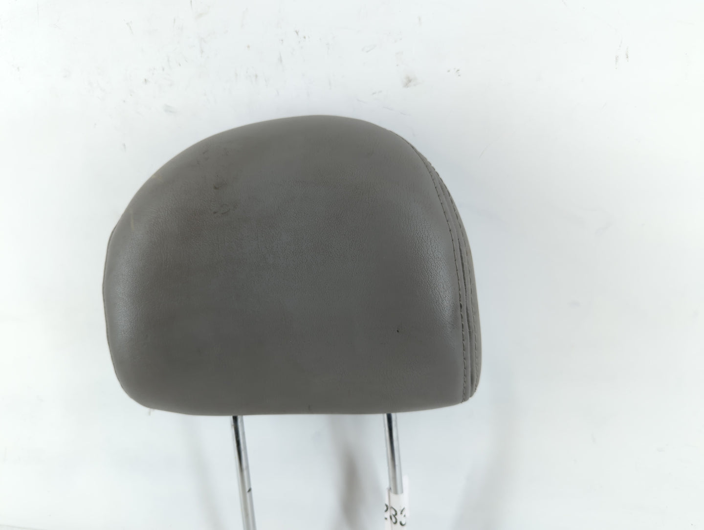 2002-2007 Saturn Vue Headrest Head Rest Front Driver Passenger Seat Fits Fits 2002 2003 2004 2005 2006 2007 OEM Used Auto Parts - Oemusedautoparts1.com