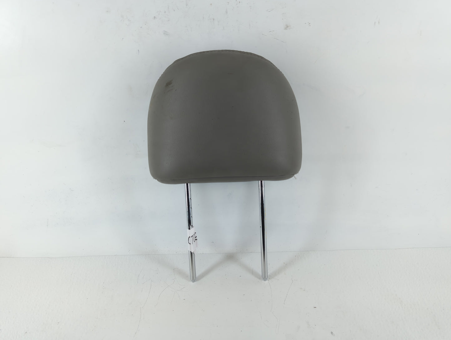 2002-2007 Saturn Vue Headrest Head Rest Front Driver Passenger Seat Fits Fits 2002 2003 2004 2005 2006 2007 OEM Used Auto Parts - Oemusedautoparts1.com