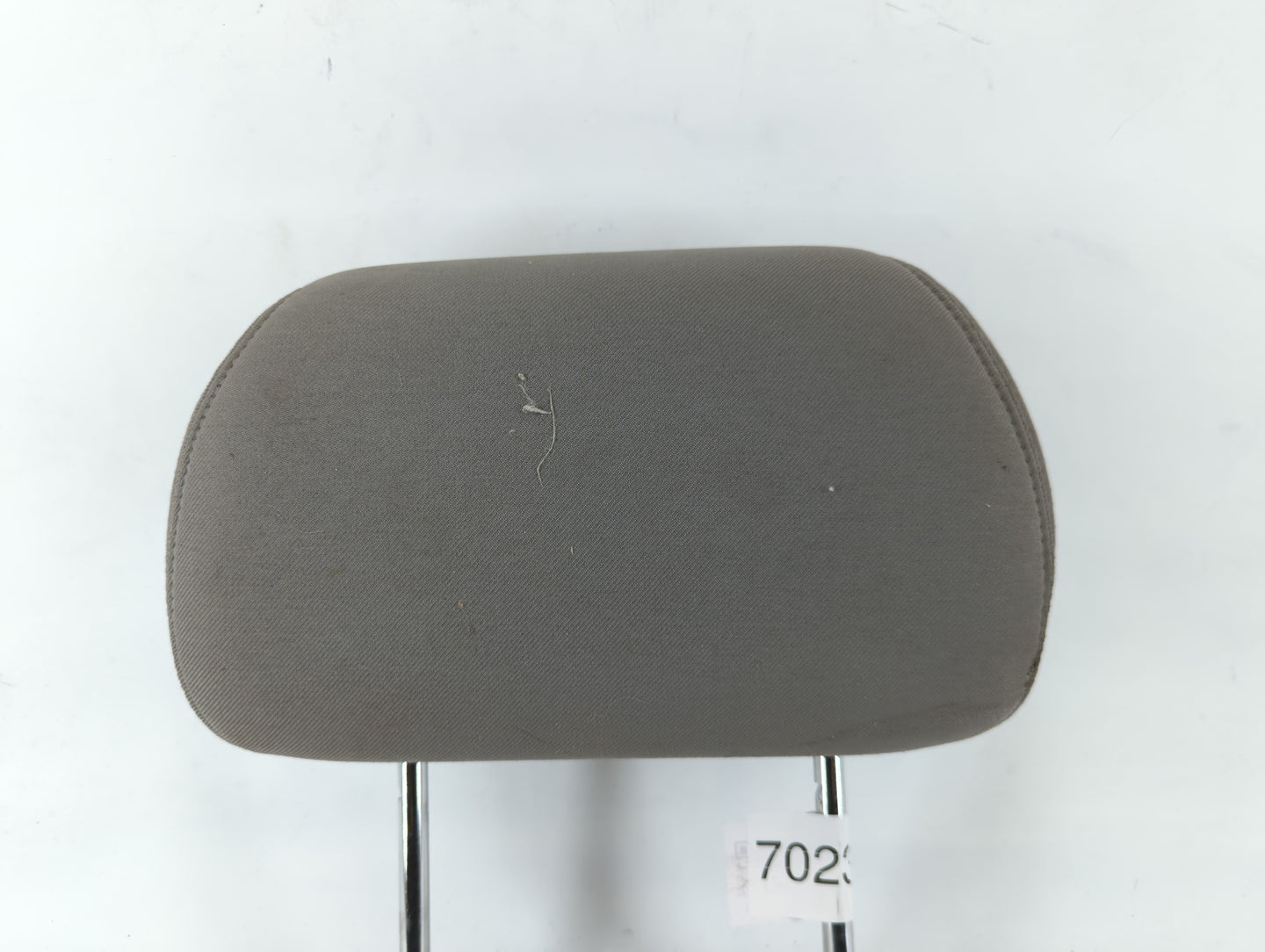 2007-2009 Saturn Aura Headrest Head Rest Rear Seat Fits Fits 2007 2008 2009 OEM Used Auto Parts - Oemusedautoparts1.com