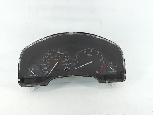 2002-2003 Saturn Vue Instrument Cluster Speedometer Gauges P/N:22688555 1893742 Fits Fits 2002 2003 OEM Used Auto Parts - Oemusedautoparts1.com