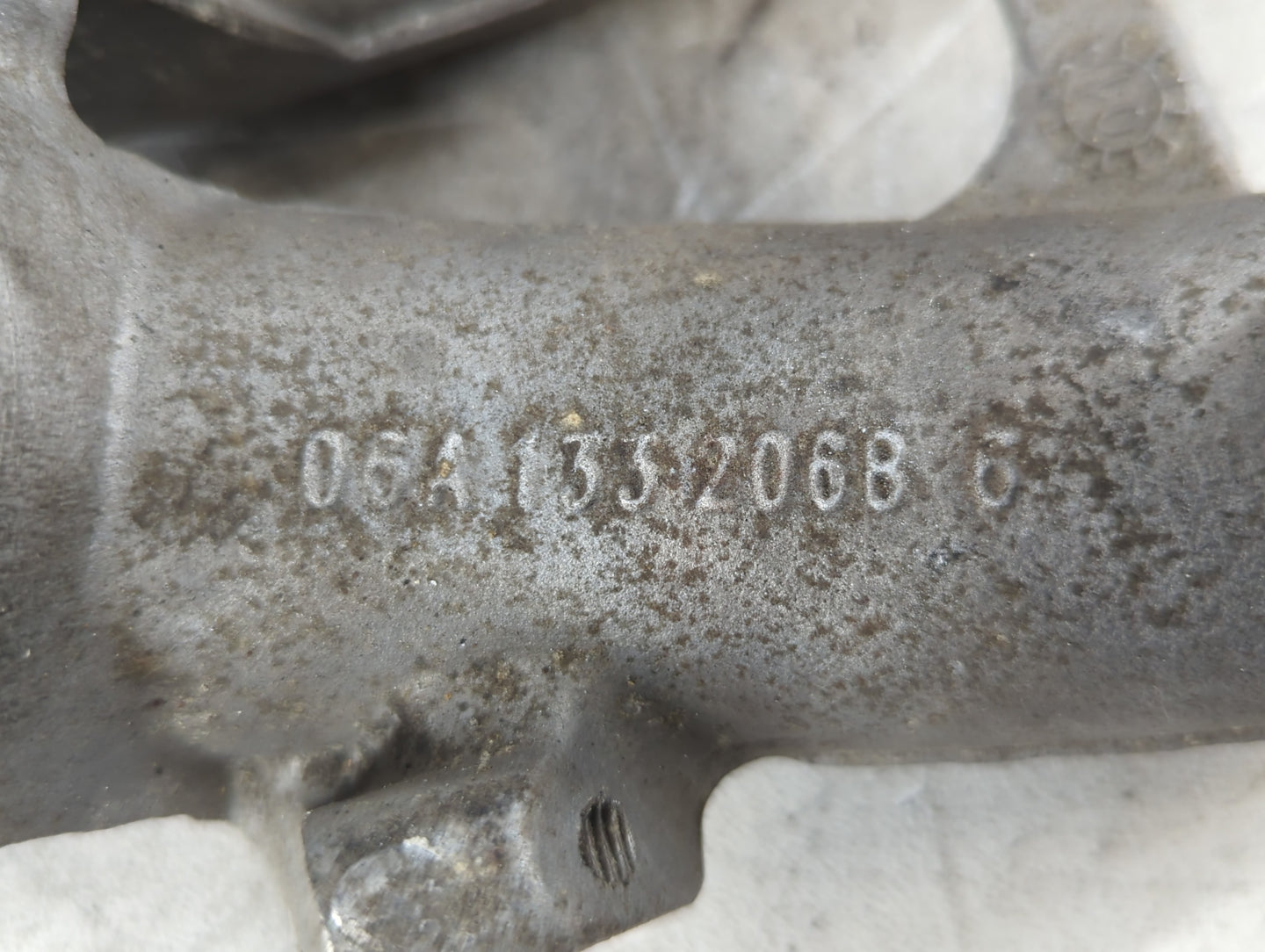 2000-2004 Volkswagen Golf Air Intake Manifold P/N:06A 133 206 B Fits Fits 2000 2001 2002 2003 2004 2005 OEM Used Auto Parts - Oemusedautoparts1.com