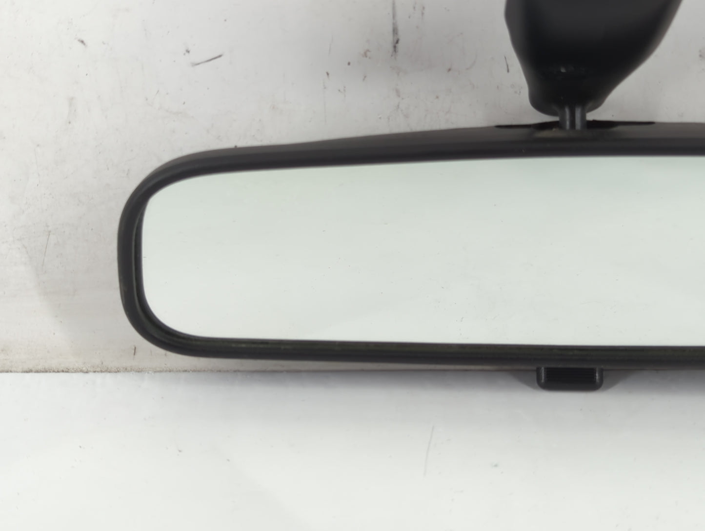 2001-2012 Hyundai Elantra Interior Rear View Mirror Replacement OEM P/N:E13010082 Fits OEM Used Auto Parts - Oemusedautoparts1.com