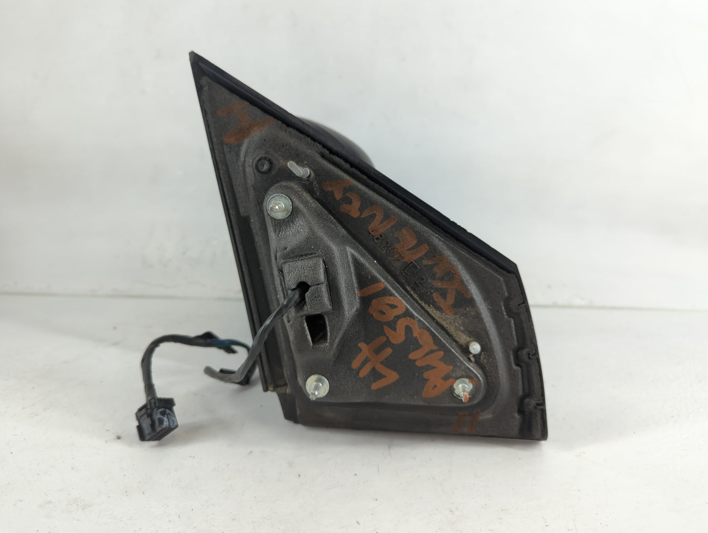 2011 Dodge Journey Side Mirror Replacement Driver Left View Door Mirror P/N:50968 05076885AE Fits OEM Used Auto Parts - Oemusedautoparts1.com