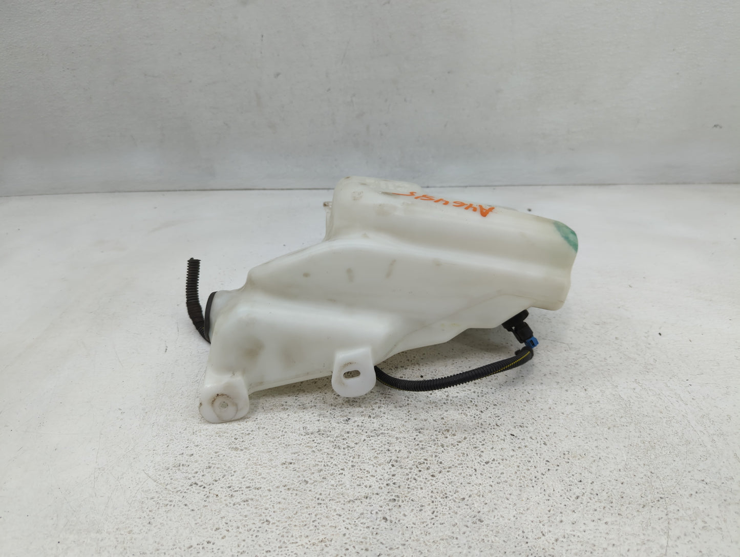 2011-2017 Buick Regal Windshield Washer Fluid Reservoir Bottle Oem - Oemusedautoparts1.com