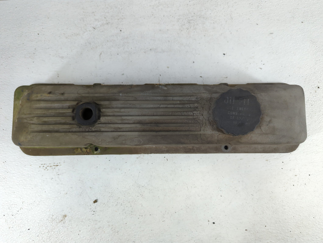 1984 Chevrolet Corvette Passenger Right Cylinder Head Valve Cover P/N:14050240 Fits OEM Used Auto Parts