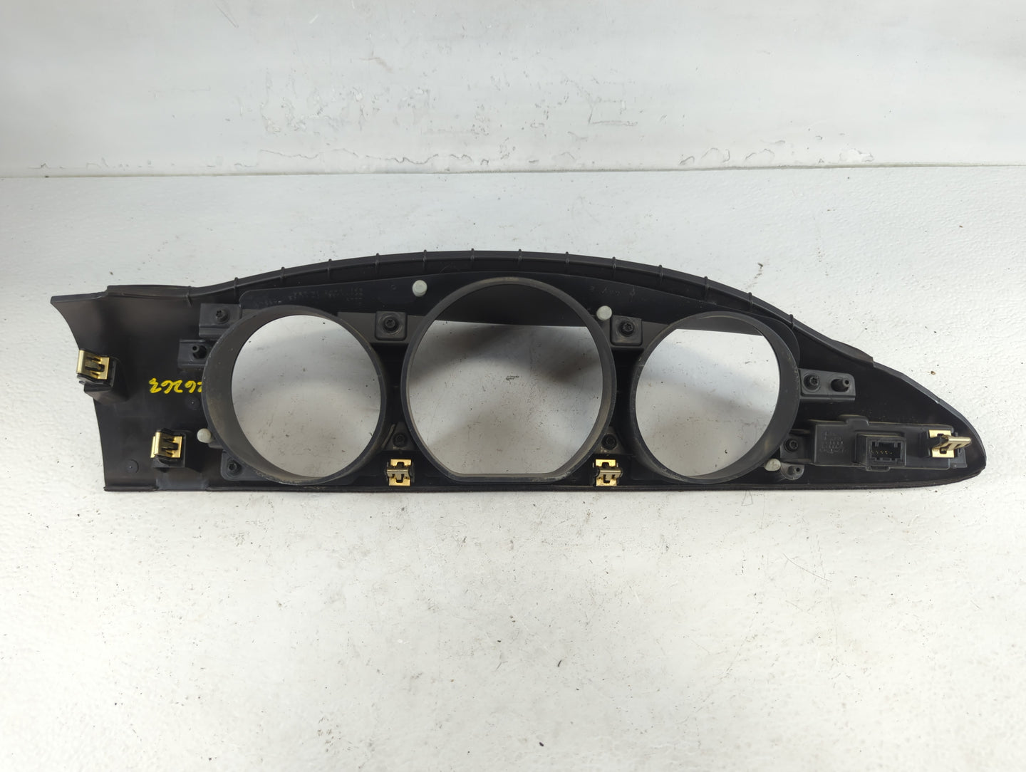 2006 Buick Lucerne Instrument Cluster Bezel - Oemusedautoparts1.com