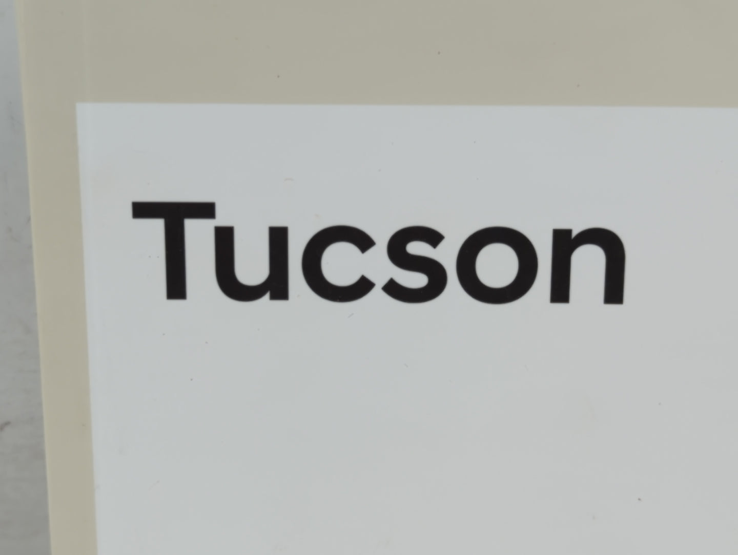 2017 Hyundai Tucson Owners Manual Book Guide P/N:HD3O-EC71E OEM Used Auto Parts - Oemusedautoparts1.com