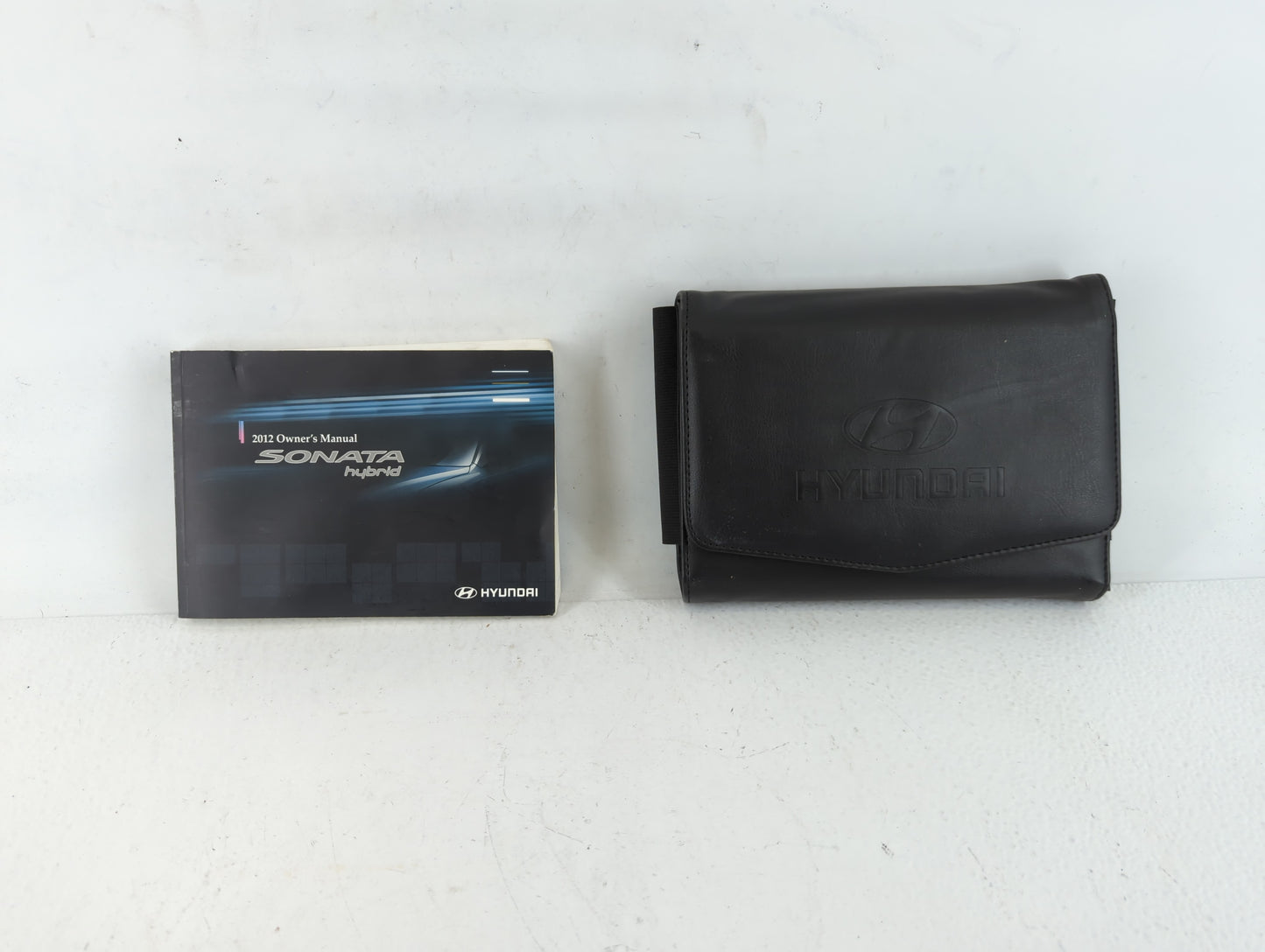 2012 Hyundai Sonata Owners Manual Book Guide P/N:A4RO-EU24I OEM Used Auto Parts - Oemusedautoparts1.com