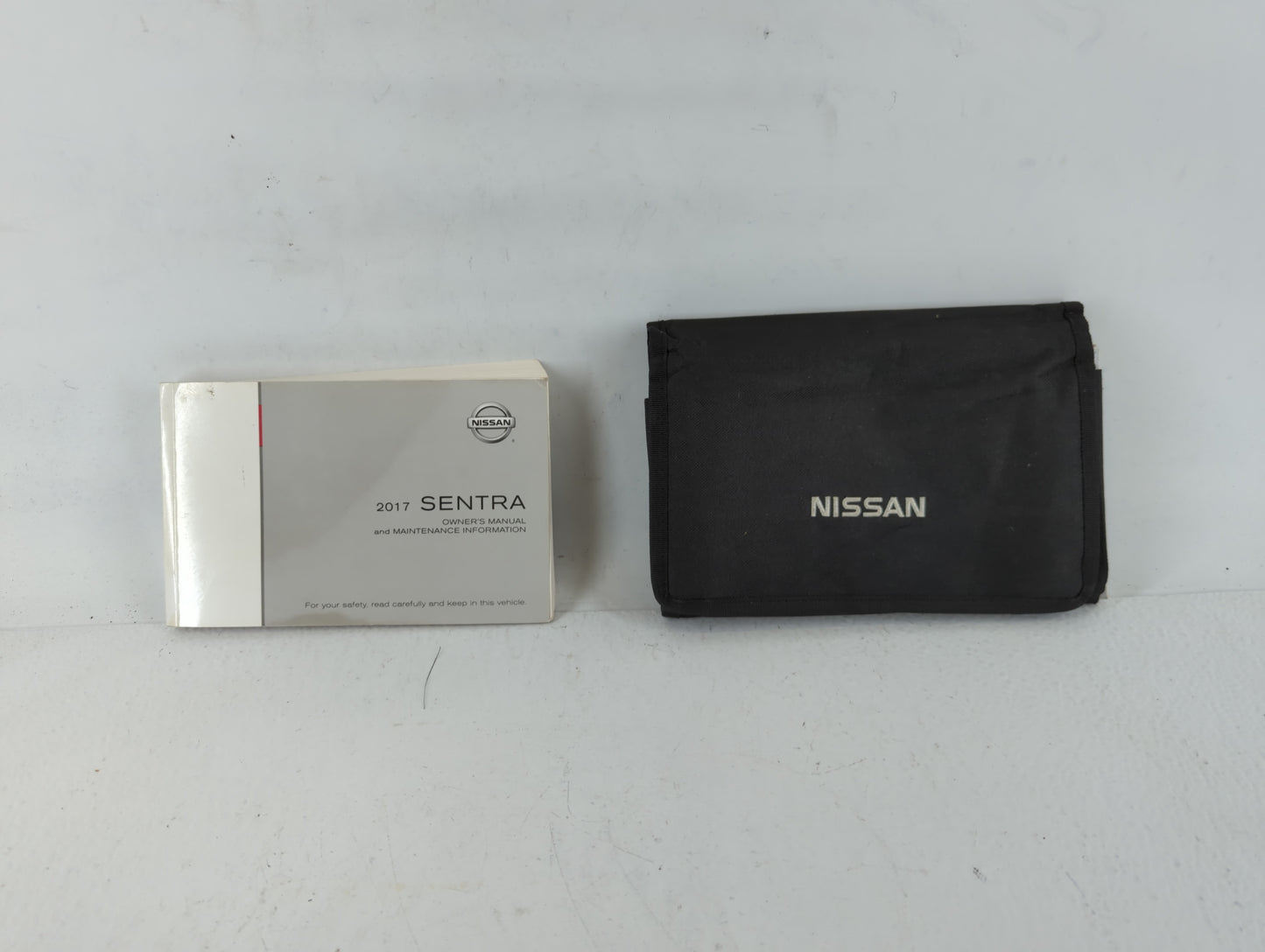 2017 Nissan Sentra Owners Manual Book Guide P/N:OM17EM 0B17U1 OEM Used Auto Parts - Oemusedautoparts1.com