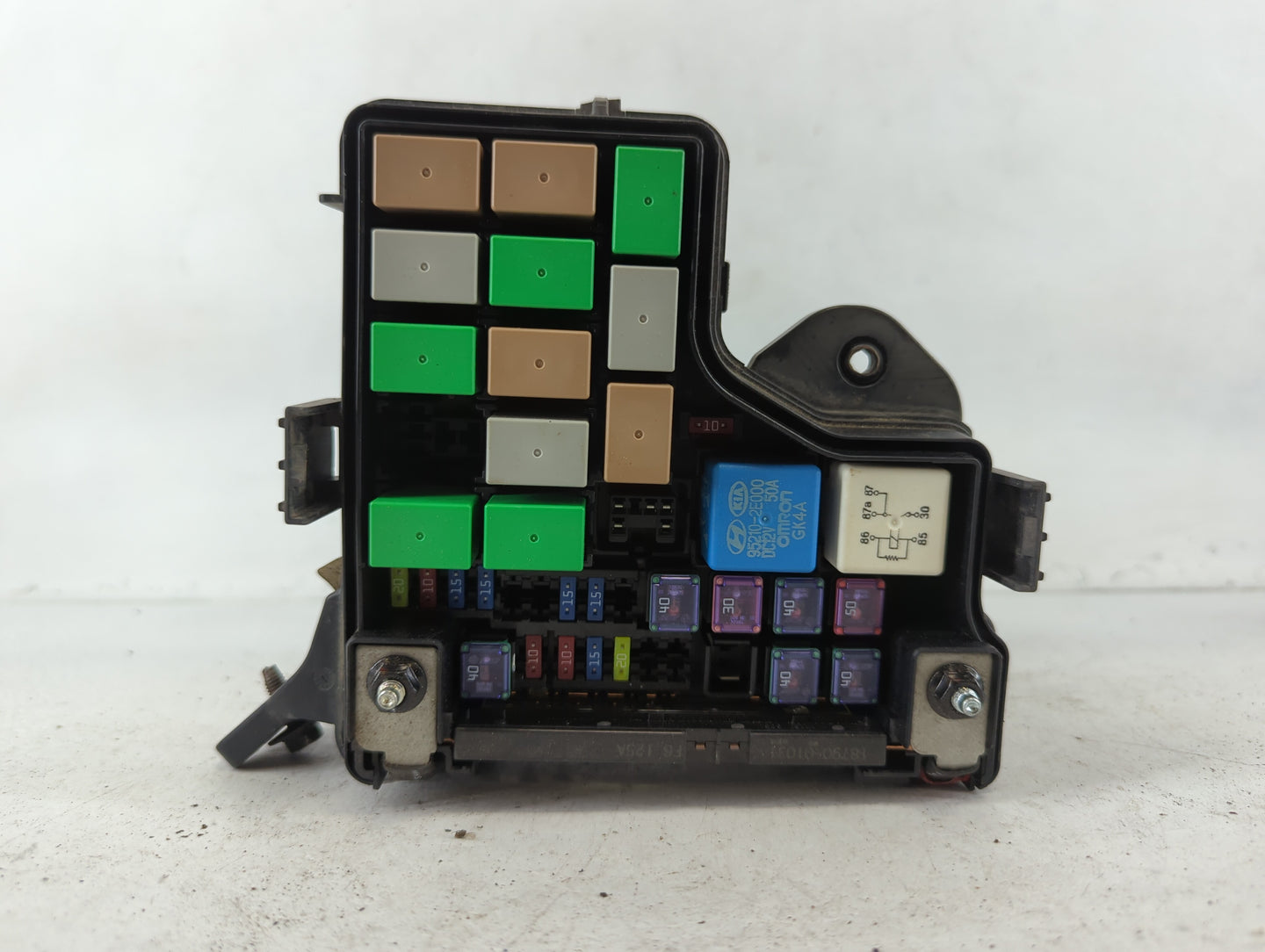 2012-2014 Hyundai Veloster Fusebox Fuse Box Panel Relay Module P/N:91236 2V011 Fits Fits 2012 2013 2014 OEM Used Auto Parts - Oemusedautoparts1.com