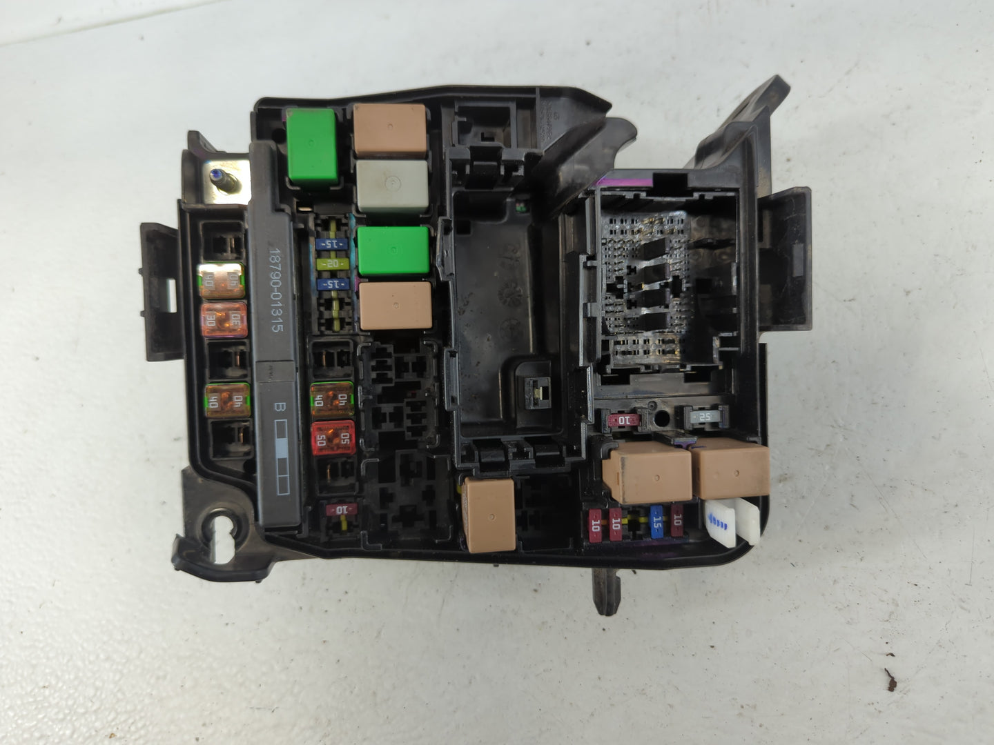2014-2016 Hyundai Elantra Fusebox Fuse Box Panel Relay Module P/N:1409260635 Fits Fits 2014 2015 2016 OEM Used Auto Parts - Oemusedautoparts1.com