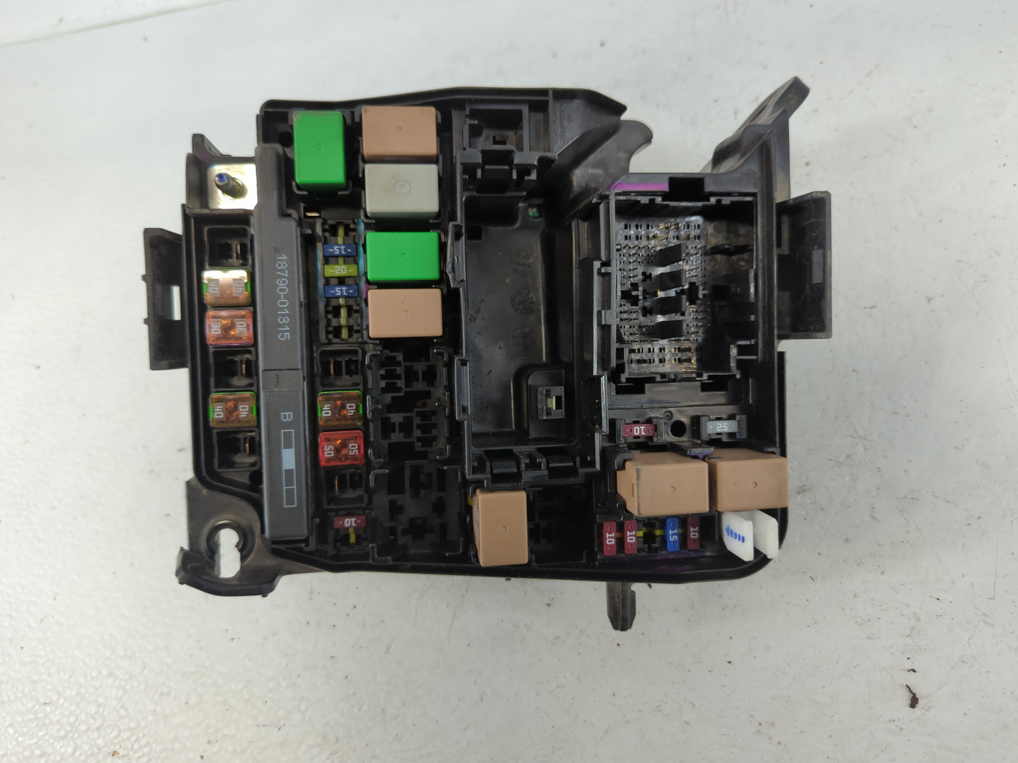 2014-2016 Hyundai Elantra Fusebox Fuse Box Panel Relay Module P/N:1409260635 Fits Fits 2014 2015 2016 OEM Used Auto Parts - Oemusedautoparts1.com