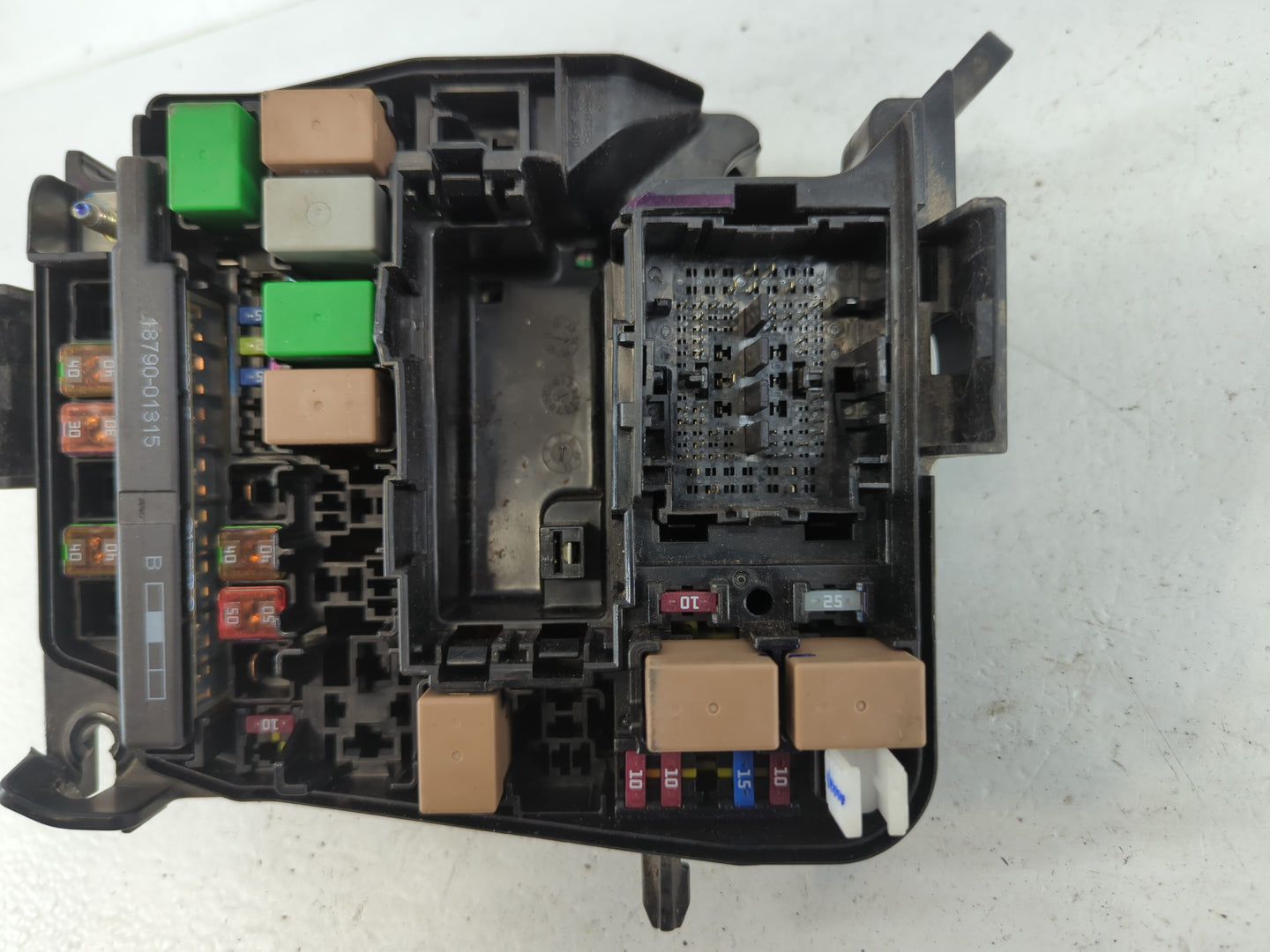 2014-2016 Hyundai Elantra Fusebox Fuse Box Panel Relay Module P/N:1409260635 Fits Fits 2014 2015 2016 OEM Used Auto Parts - Oemusedautoparts1.com