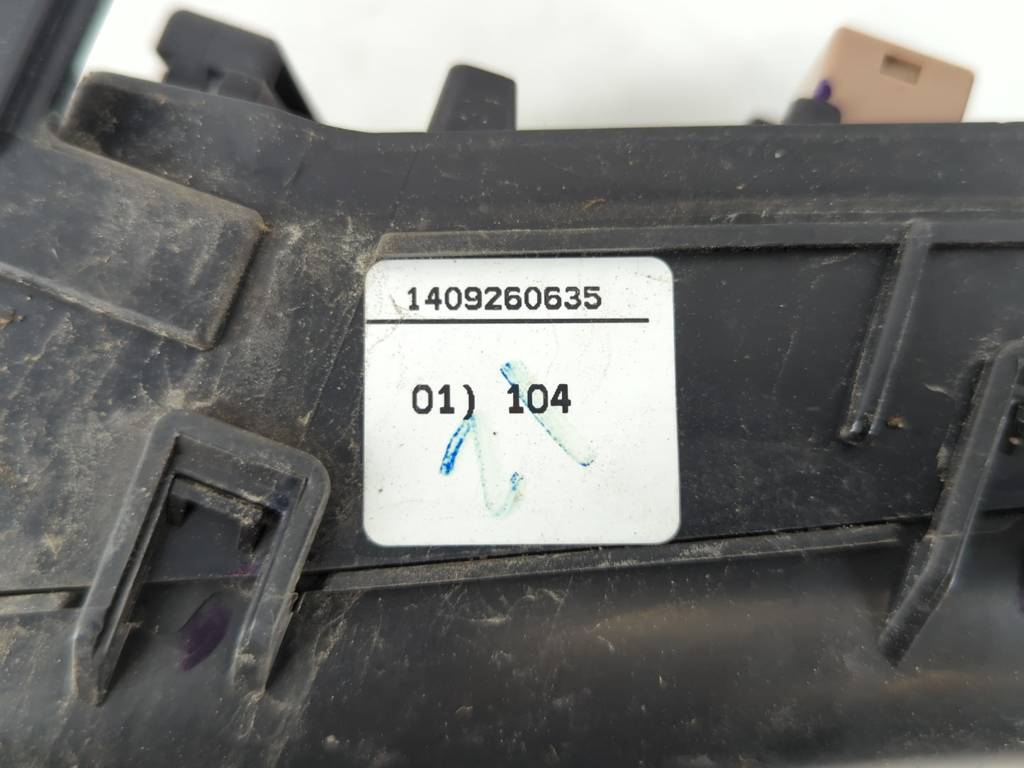 2014-2016 Hyundai Elantra Fusebox Fuse Box Panel Relay Module P/N:1409260635 Fits Fits 2014 2015 2016 OEM Used Auto Parts - Oemusedautoparts1.com