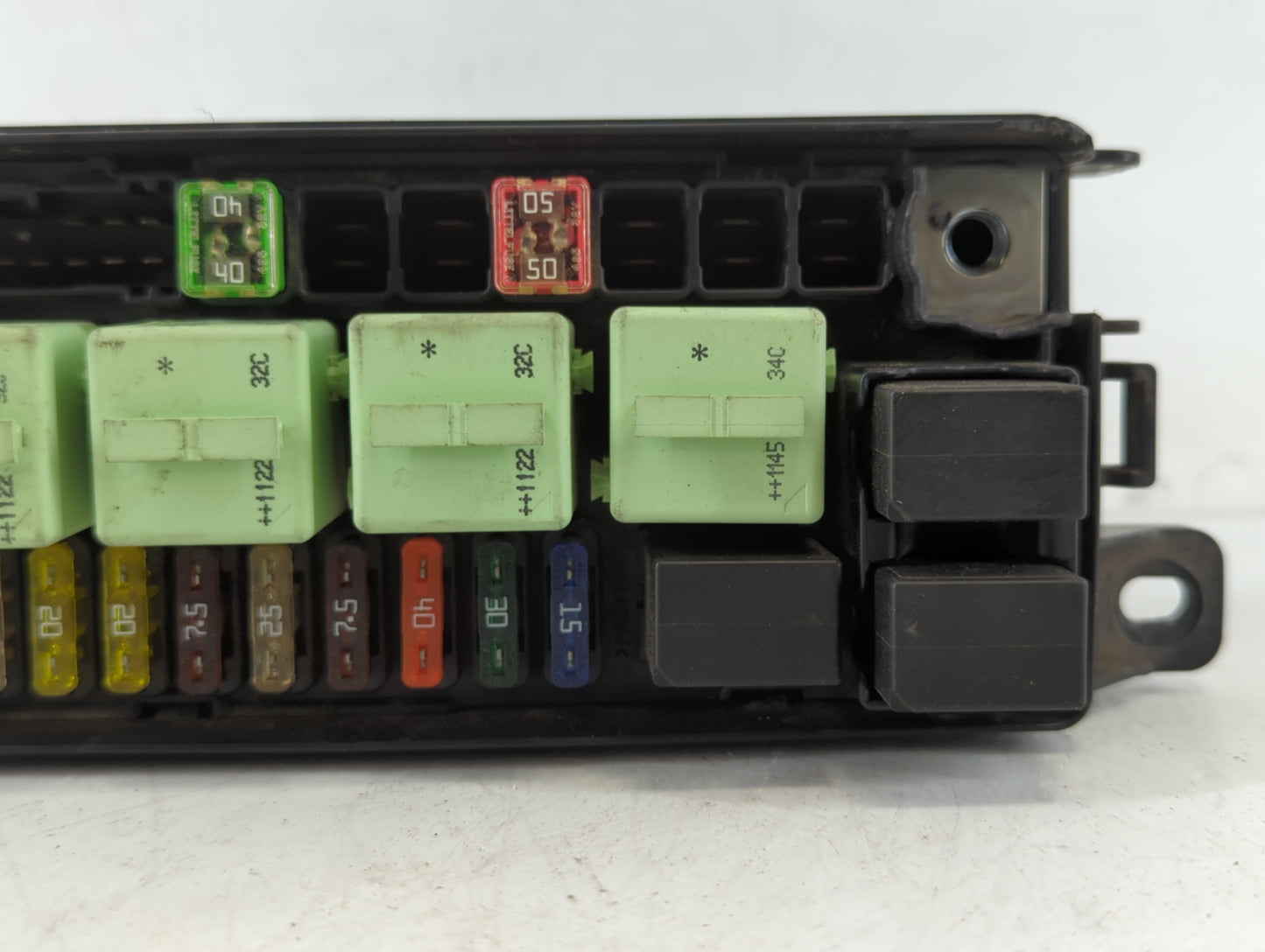 2012 Mini Cooper Clubman Fusebox Fuse Box Panel Relay Module P/N:9240946-01 Fits Fits 2011 2013 2014 2015 2016 OEM Used Auto Parts - Oemusedautoparts1.com