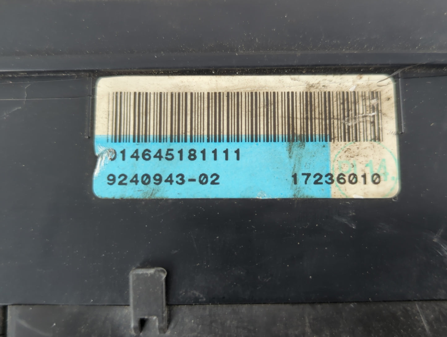 2012 Mini Cooper Clubman Fusebox Fuse Box Panel Relay Module P/N:9240946-01 Fits Fits 2011 2013 2014 2015 2016 OEM Used Auto Parts - Oemusedautoparts1.com