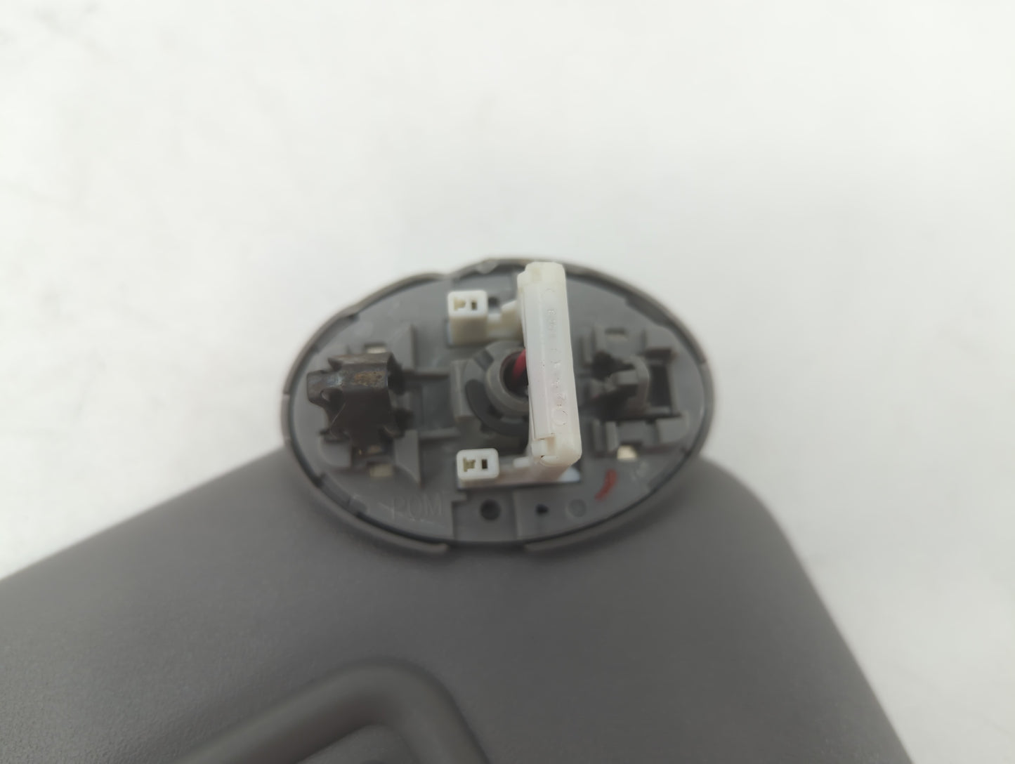 2006-2009 Toyota Rav4 Sun Visor Shade Replacement Passenger Right Mirror Fits Fits 2006 2007 2008 2009 OEM Used Auto Parts - Oemusedautoparts1.com