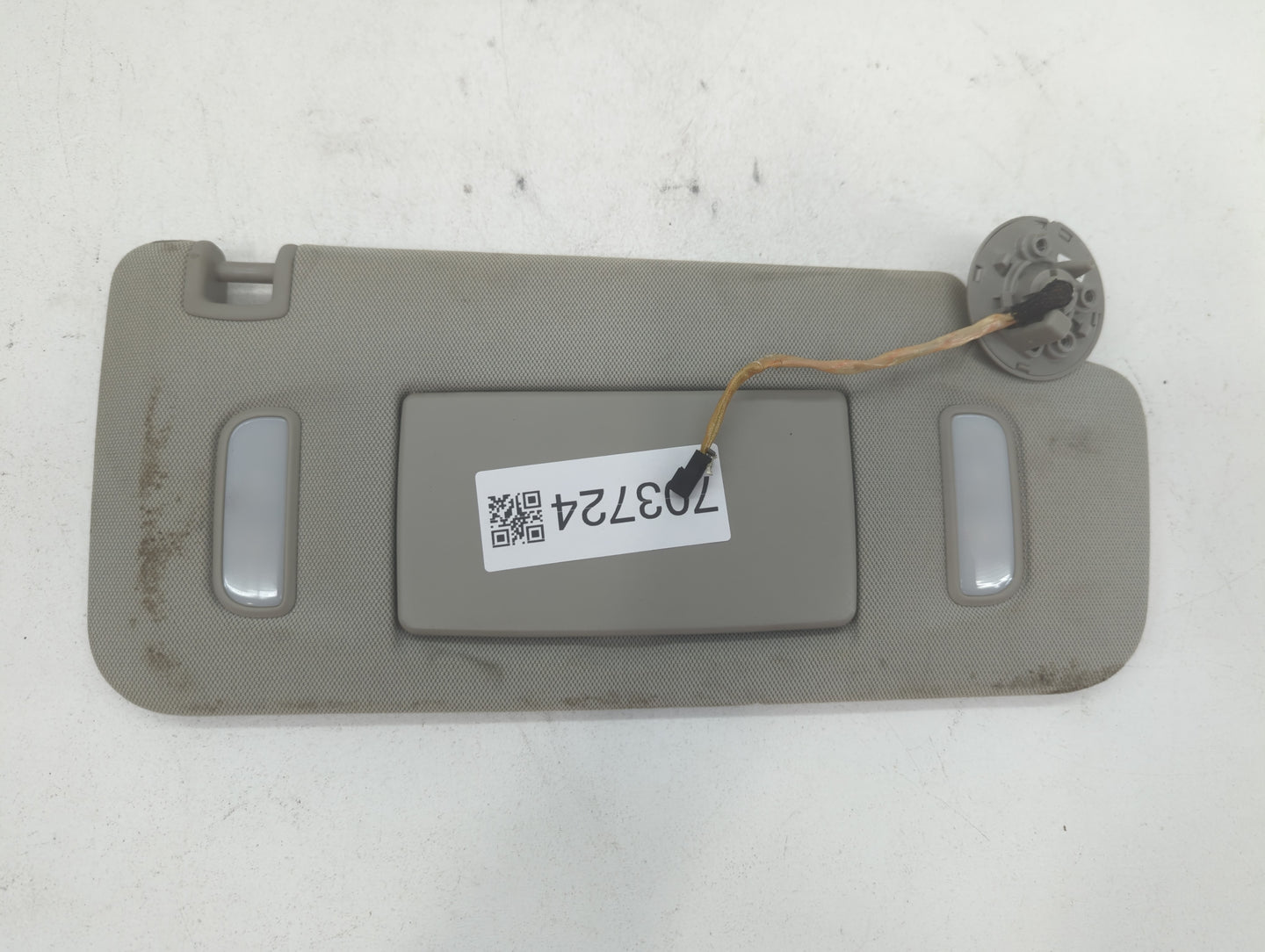 2010-2017 Chevrolet Equinox Sun Visor Shade Replacement Passenger Right Mirror Fits Fits 2010 2011 2012 2013 2014 2015 2016 2017 OEM Used Auto Parts - Oemusedautoparts1.com