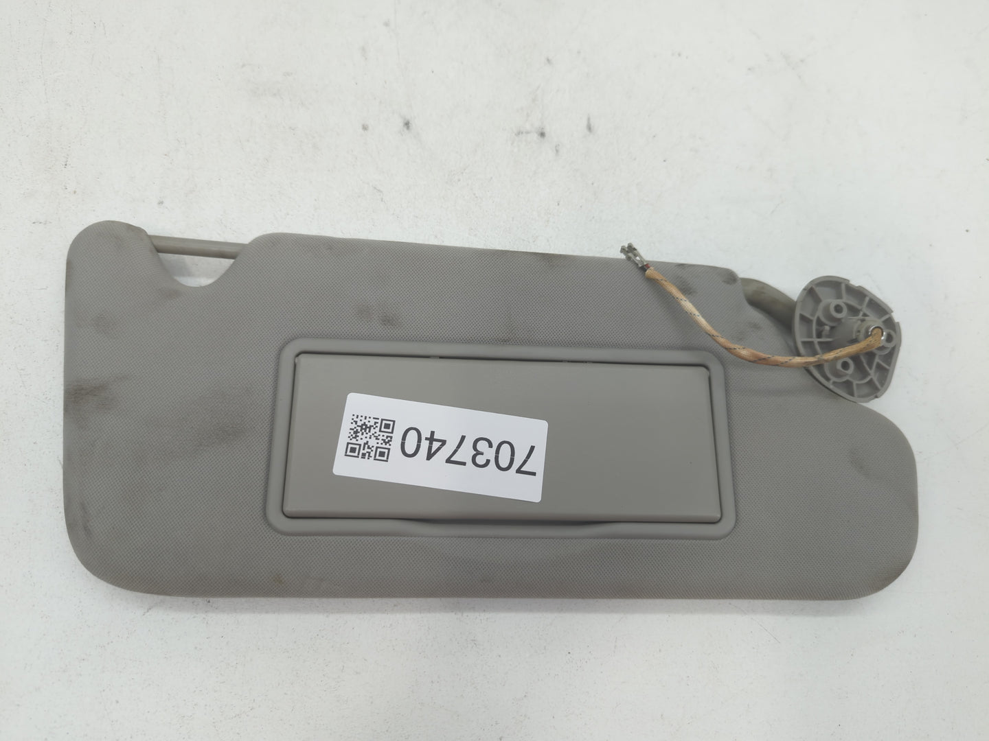 2006-2016 Chevrolet Impala Sun Visor Shade Replacement Passenger Right Mirror Fits OEM Used Auto Parts - Oemusedautoparts1.com