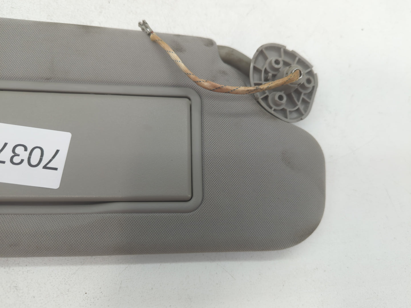 2006-2016 Chevrolet Impala Sun Visor Shade Replacement Passenger Right Mirror Fits OEM Used Auto Parts - Oemusedautoparts1.com