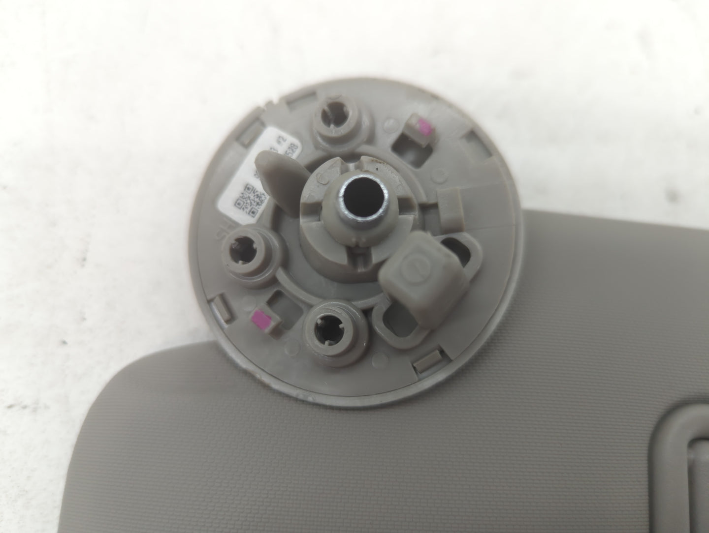 2011-2016 Chevrolet Cruze Sun Visor Shade Replacement Driver Left Mirror Fits Fits 2011 2012 2013 2014 2015 2016 OEM Used Auto Parts - Oemusedautoparts1.com