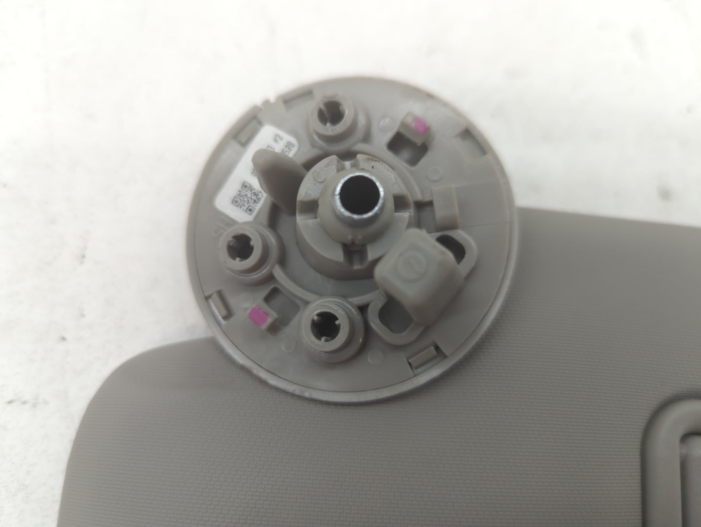 2011-2016 Chevrolet Cruze Sun Visor Shade Replacement Driver Left Mirror Fits Fits 2011 2012 2013 2014 2015 2016 OEM Used Auto Parts - Oemusedautoparts1.com