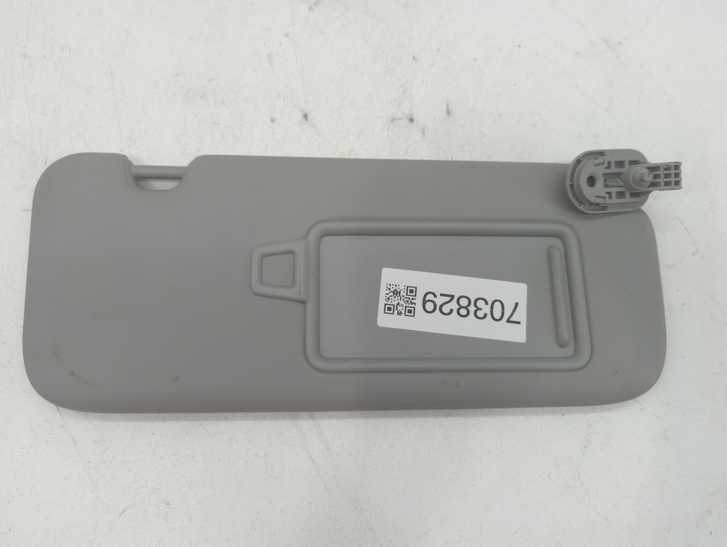2021-2022 Hyundai Elantra Sun Visor Shade Replacement Passenger Right Mirror Fits Fits 2021 2022 OEM Used Auto Parts - Oemusedautoparts1.com