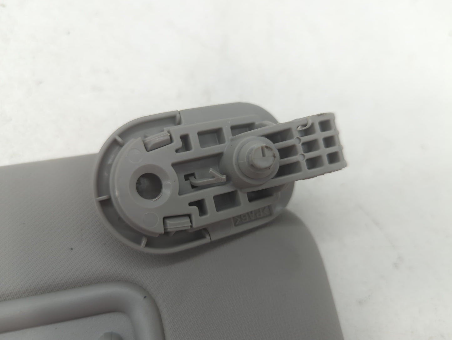 2021-2022 Hyundai Elantra Sun Visor Shade Replacement Passenger Right Mirror Fits Fits 2021 2022 OEM Used Auto Parts - Oemusedautoparts1.com