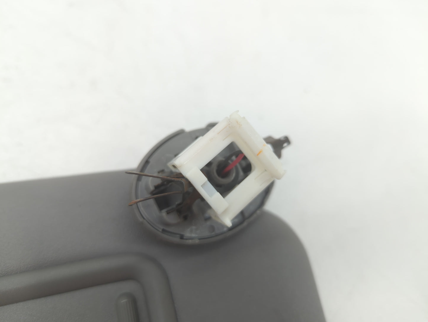 2006-2009 Toyota Rav4 Sun Visor Shade Replacement Passenger Right Mirror Fits Fits 2006 2007 2008 2009 OEM Used Auto Parts - Oemusedautoparts1.com