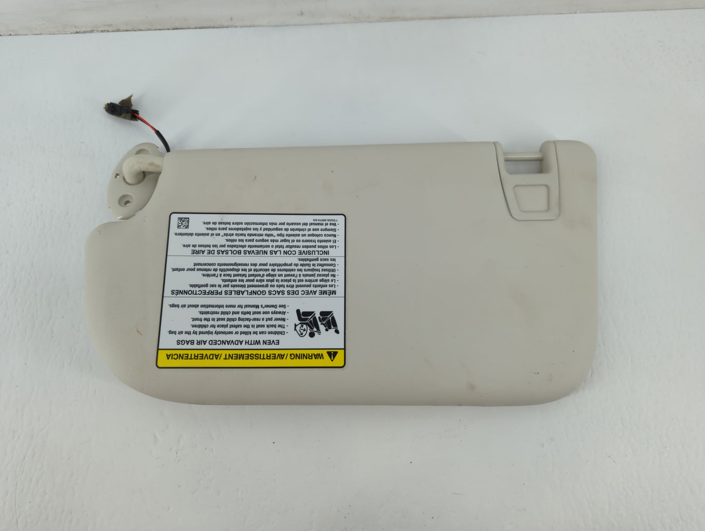 2013-2019 Ford Escape Sun Visor Shade Replacement Passenger Right Mirror Fits Fits 2013 2014 2015 2016 2017 2018 2019 OEM Used Auto Parts - Oemusedautoparts1.com