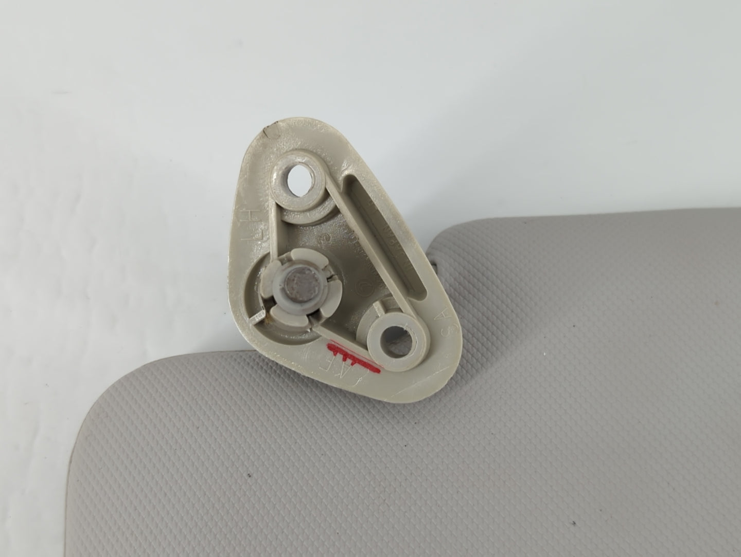 2013 Subaru Forester Sun Visor Shade Replacement Driver Left Mirror Fits OEM Used Auto Parts - Oemusedautoparts1.com