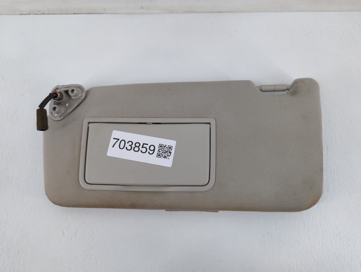 2010-2014 Subaru Legacy Sun Visor Shade Replacement Passenger Right Mirror Fits Fits 2010 2011 2012 2013 2014 OEM Used Auto Parts - Oemusedautoparts1.com