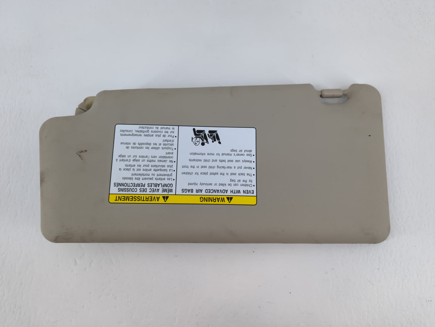 2008-2015 Nissan Rogue Sun Visor Shade Replacement Passenger Right Mirror Fits Fits 2008 2009 2010 2011 2012 2013 2014 2015 OEM Used Auto Parts - Oemusedautoparts1.com