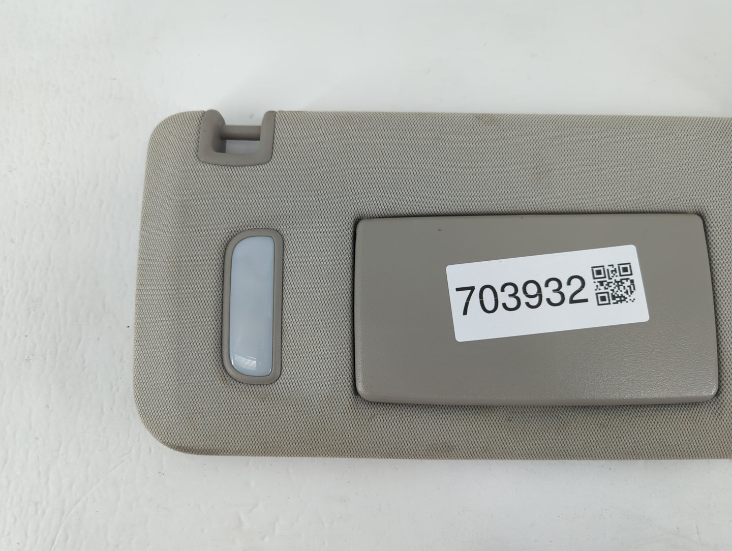 2010-2017 Chevrolet Equinox Sun Visor Shade Replacement Passenger Right Mirror Fits Fits 2010 2011 2012 2013 2014 2015 2016 2017 OEM Used Auto Parts - Oemusedautoparts1.com