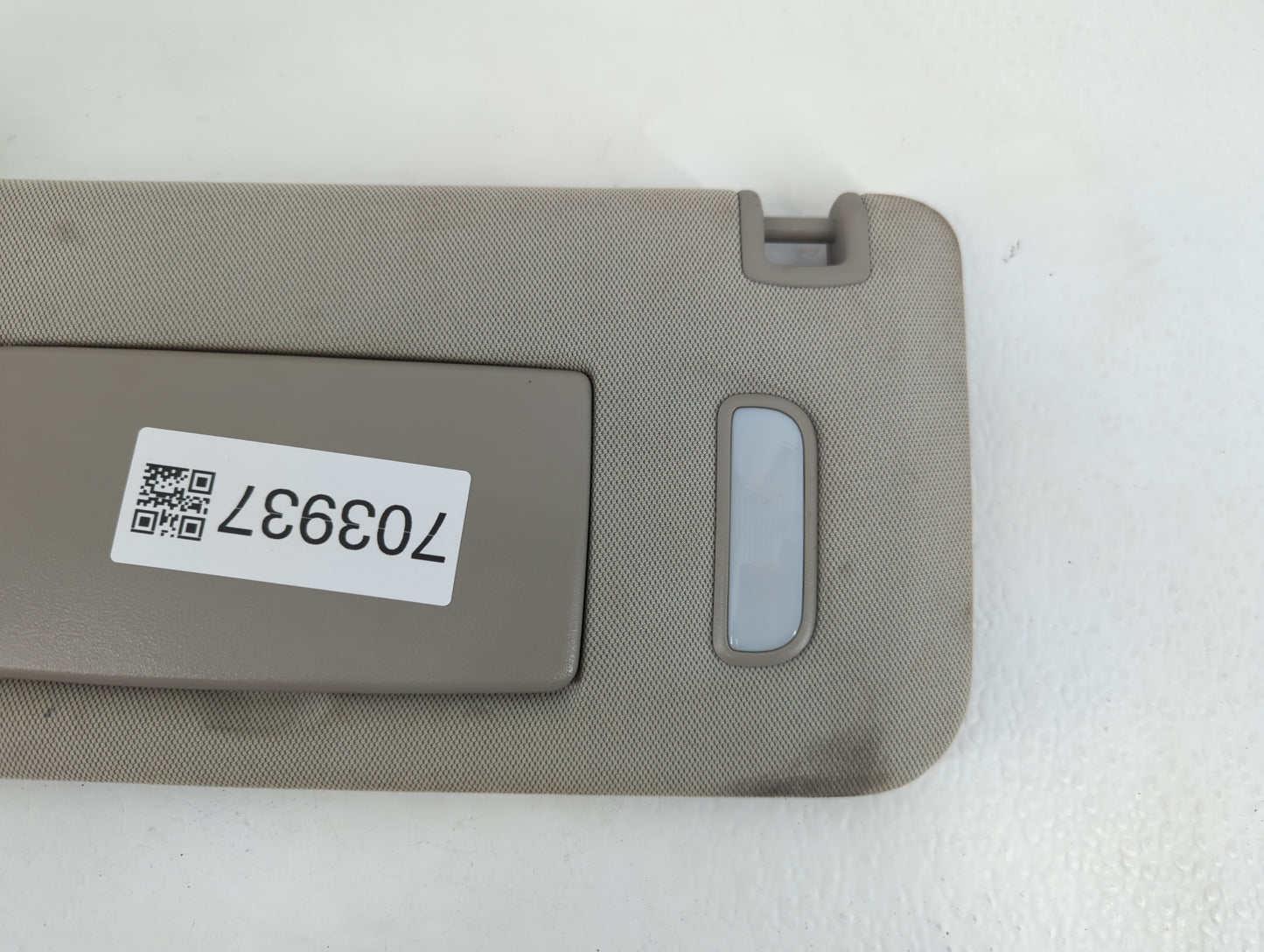 2010-2017 Chevrolet Equinox Sun Visor Shade Replacement Passenger Right Mirror Fits Fits 2010 2011 2012 2013 2014 2015 2016 2017 OEM Used Auto Parts - Oemusedautoparts1.com