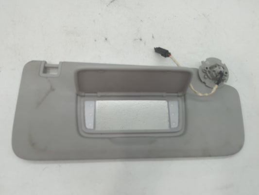 2018-2022 Chevrolet Traverse Sun Visor Shade Replacement Passenger Right Mirror Fits Fits 2018 2019 2020 2021 2022 OEM Used Auto Parts - Oemusedautoparts1.com