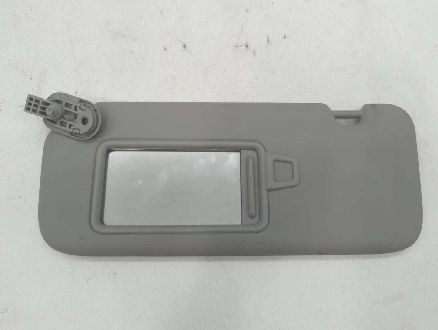 2021-2022 Hyundai Elantra Sun Visor Shade Replacement Driver Left Mirror Fits Fits 2021 2022 OEM Used Auto Parts - Oemusedautoparts1.com