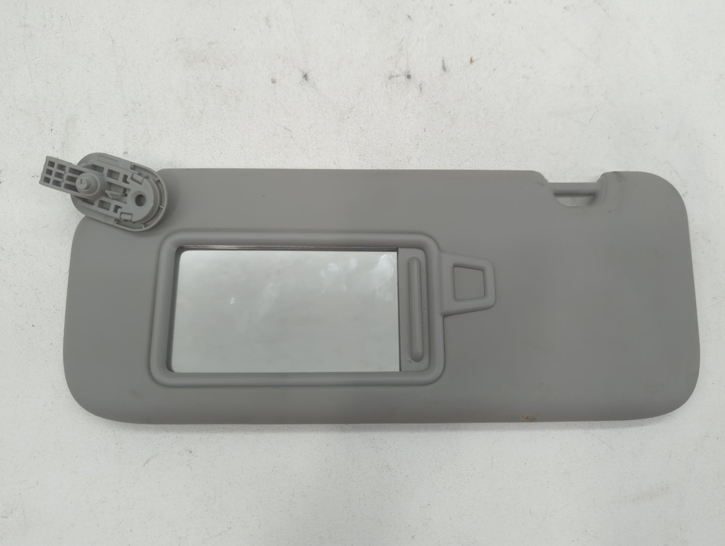 2021-2022 Hyundai Elantra Sun Visor Shade Replacement Driver Left Mirror Fits Fits 2021 2022 OEM Used Auto Parts - Oemusedautoparts1.com