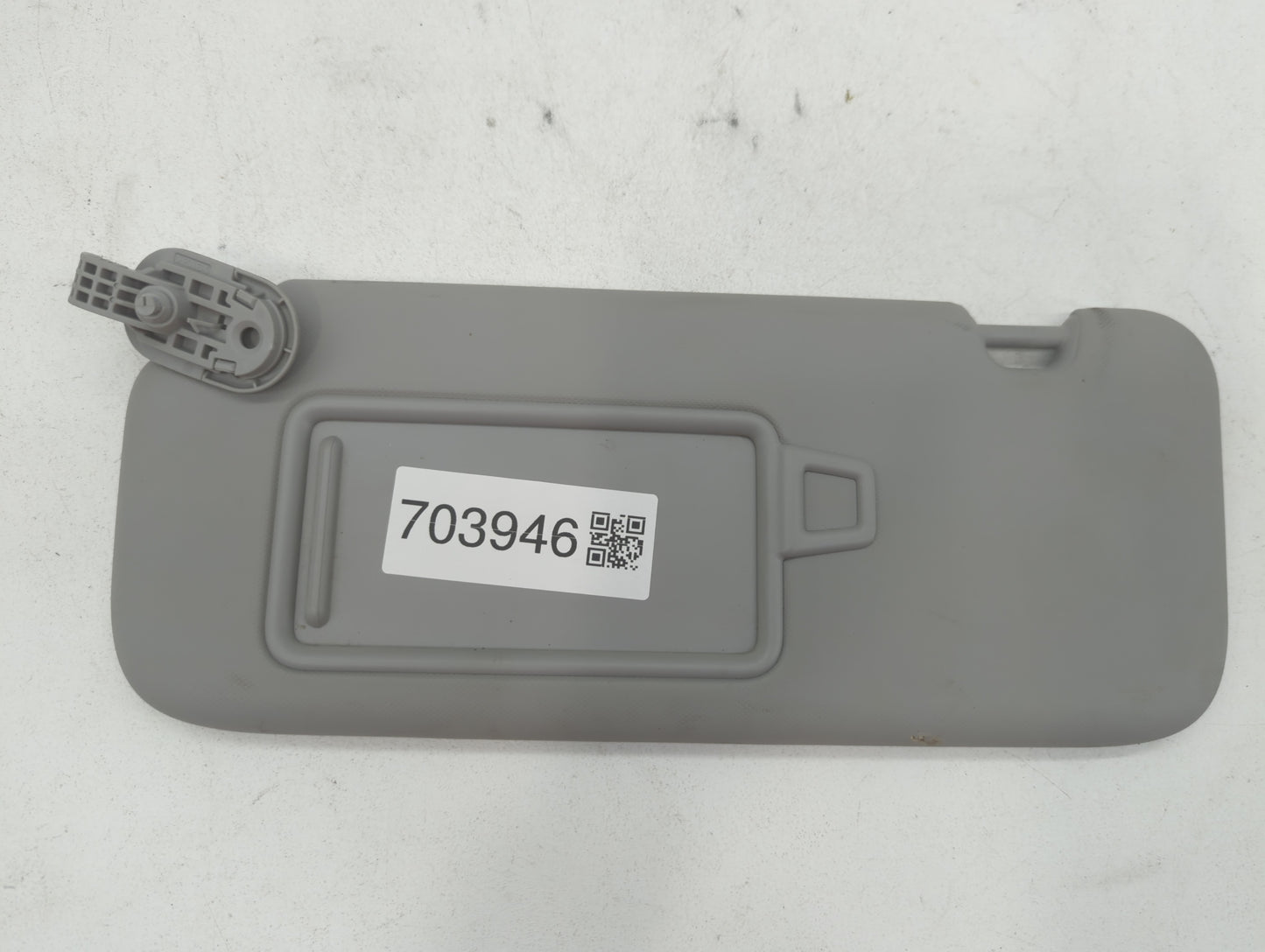 2021-2022 Hyundai Elantra Sun Visor Shade Replacement Driver Left Mirror Fits Fits 2021 2022 OEM Used Auto Parts - Oemusedautoparts1.com