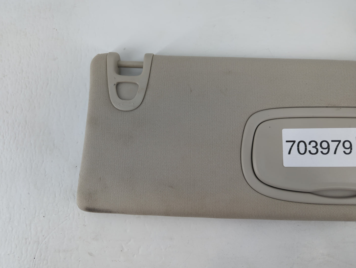 2014-2018 Jeep Cherokee Sun Visor Shade Replacement Passenger Right Mirror Fits Fits 2014 2015 2016 2017 2018 OEM Used Auto Parts - Oemusedautoparts1.com