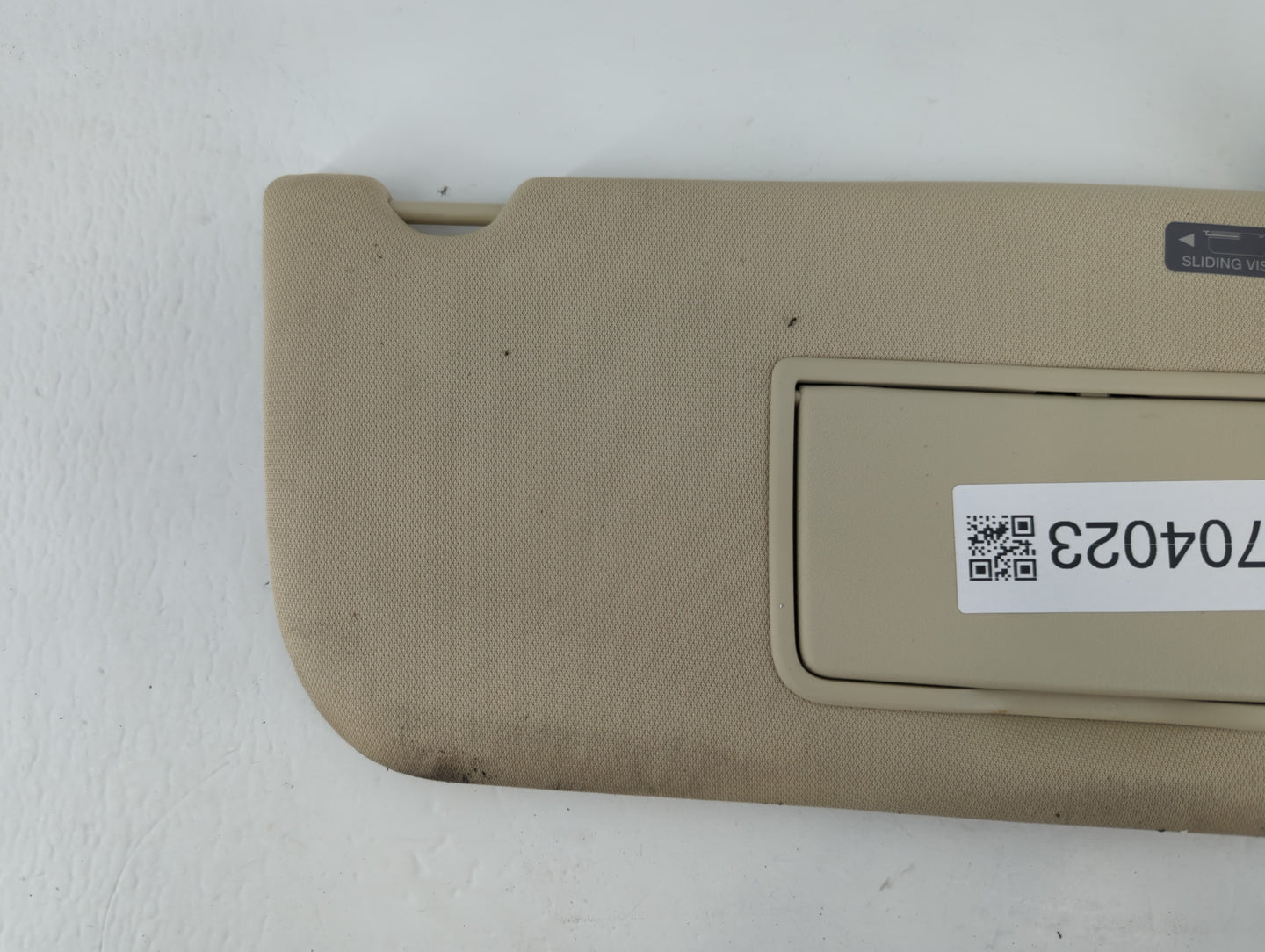 2013-2019 Lincoln Mkt Sun Visor Shade Replacement Passenger Right Mirror Fits OEM Used Auto Parts - Oemusedautoparts1.com