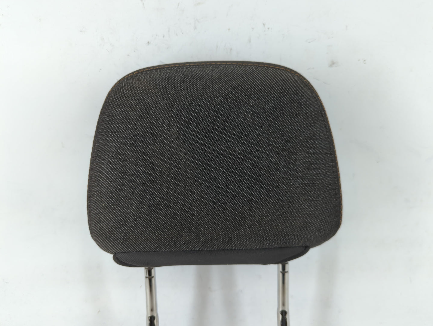 2018-2022 Chevrolet Equinox Headrest Head Rest Front Driver Passenger Seat Fits Fits 2018 2019 2020 2021 2022 OEM Used Auto Parts - Oemusedautoparts1.com