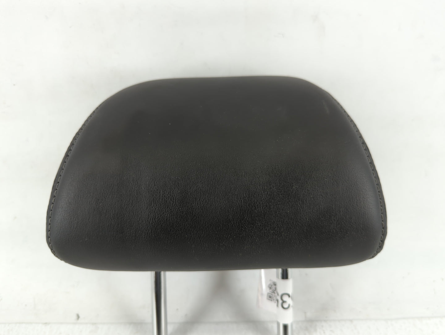 2019-2020 Infiniti Q50 Headrest Head Rest Rear Center Seat Fits Fits 2019 2020 OEM Used Auto Parts - Oemusedautoparts1.com