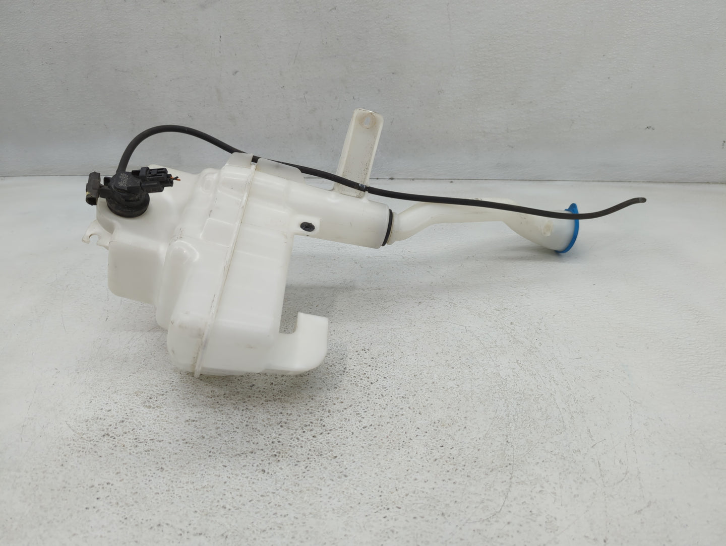 2012-2015 Honda Civic Windshield Washer Fluid Reservoir Bottle Oem - Oemusedautoparts1.com