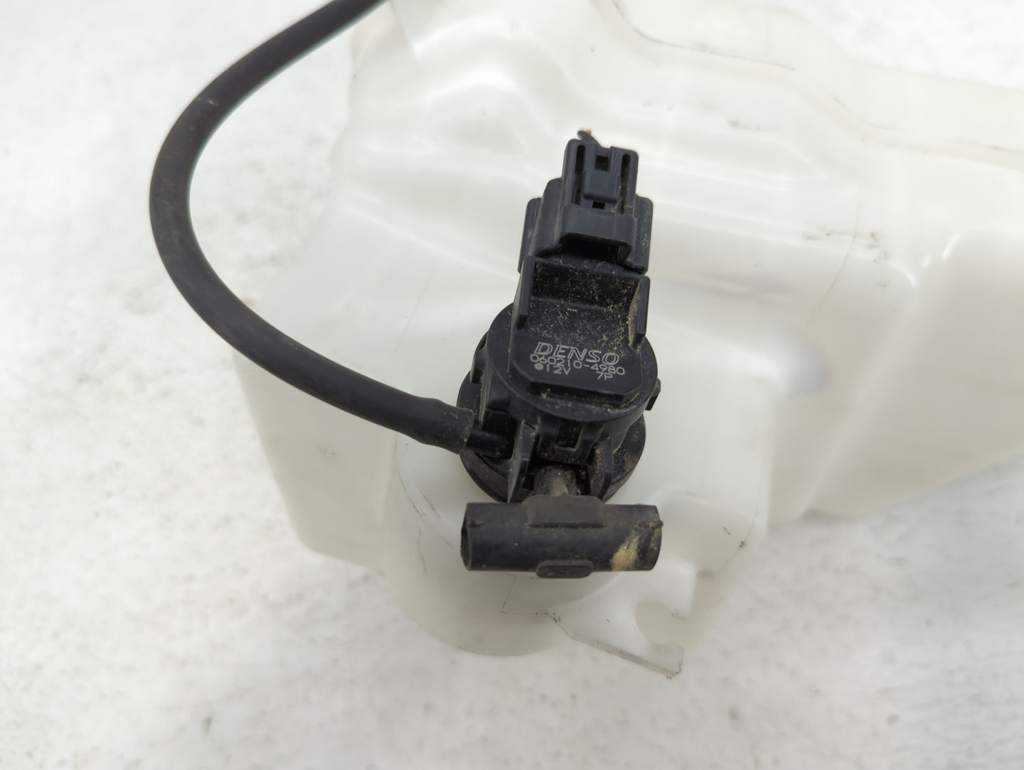 2012-2015 Honda Civic Windshield Washer Fluid Reservoir Bottle Oem - Oemusedautoparts1.com