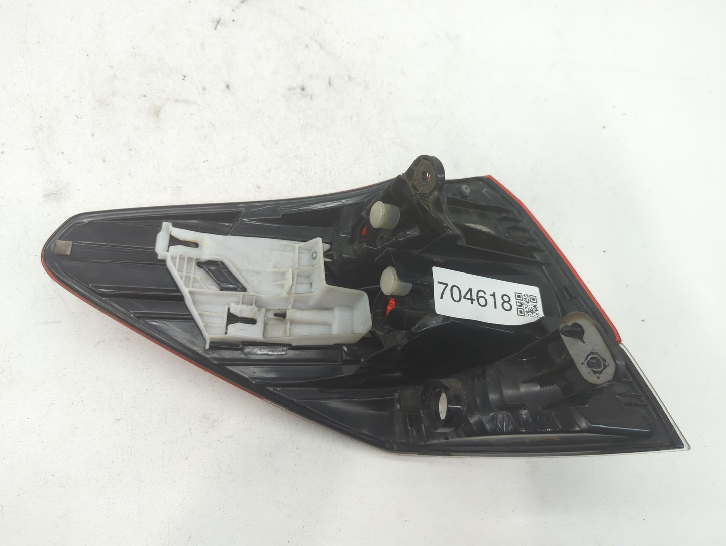 2004-2008 Toyota Corolla Tail Light Assembly Driver Left OEM P/N:AIP2ST 08 Fits Fits 2004 2005 2006 2007 2008 OEM Used Auto Parts - Oemusedautoparts1.com