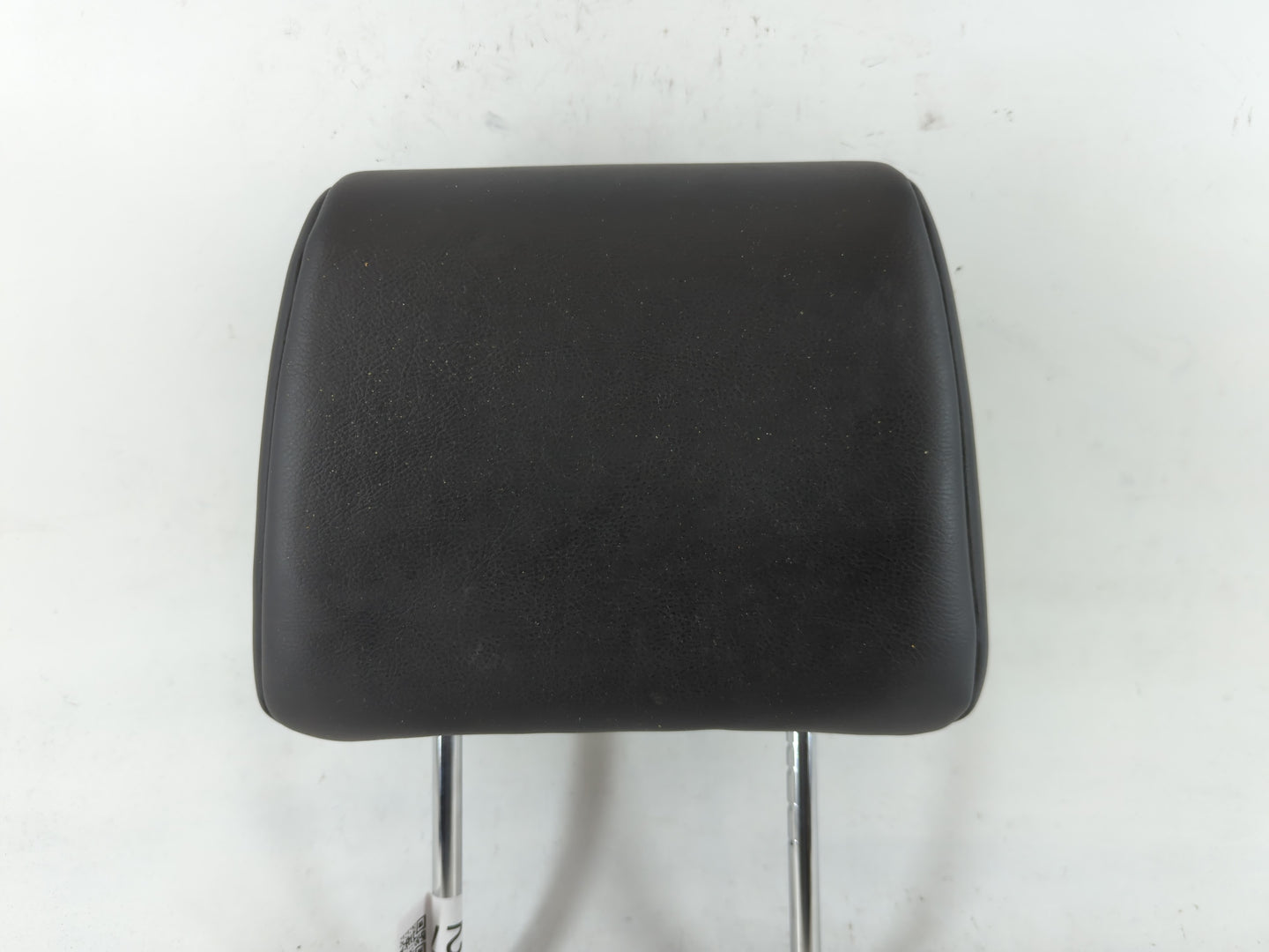 2010-2013 Nissan Rogue Headrest Head Rest Front Driver Passenger Seat Fits Fits 2010 2011 2012 2013 OEM Used Auto Parts - Oemusedautoparts1.com